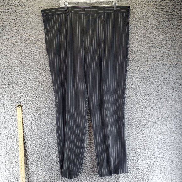 Vinci Suit Mens 46S 40x28 Black Pinstripe Two Piece Polyester Blend Suit *Read* - Picture 11 of 16